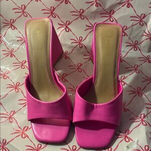 BAMBOO Fuchsia Wedge Sandals